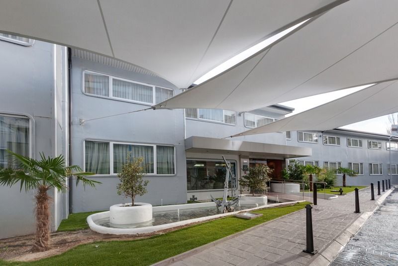 Sports Hotel Nayade Los Ángeles de San Rafael Exterior foto
